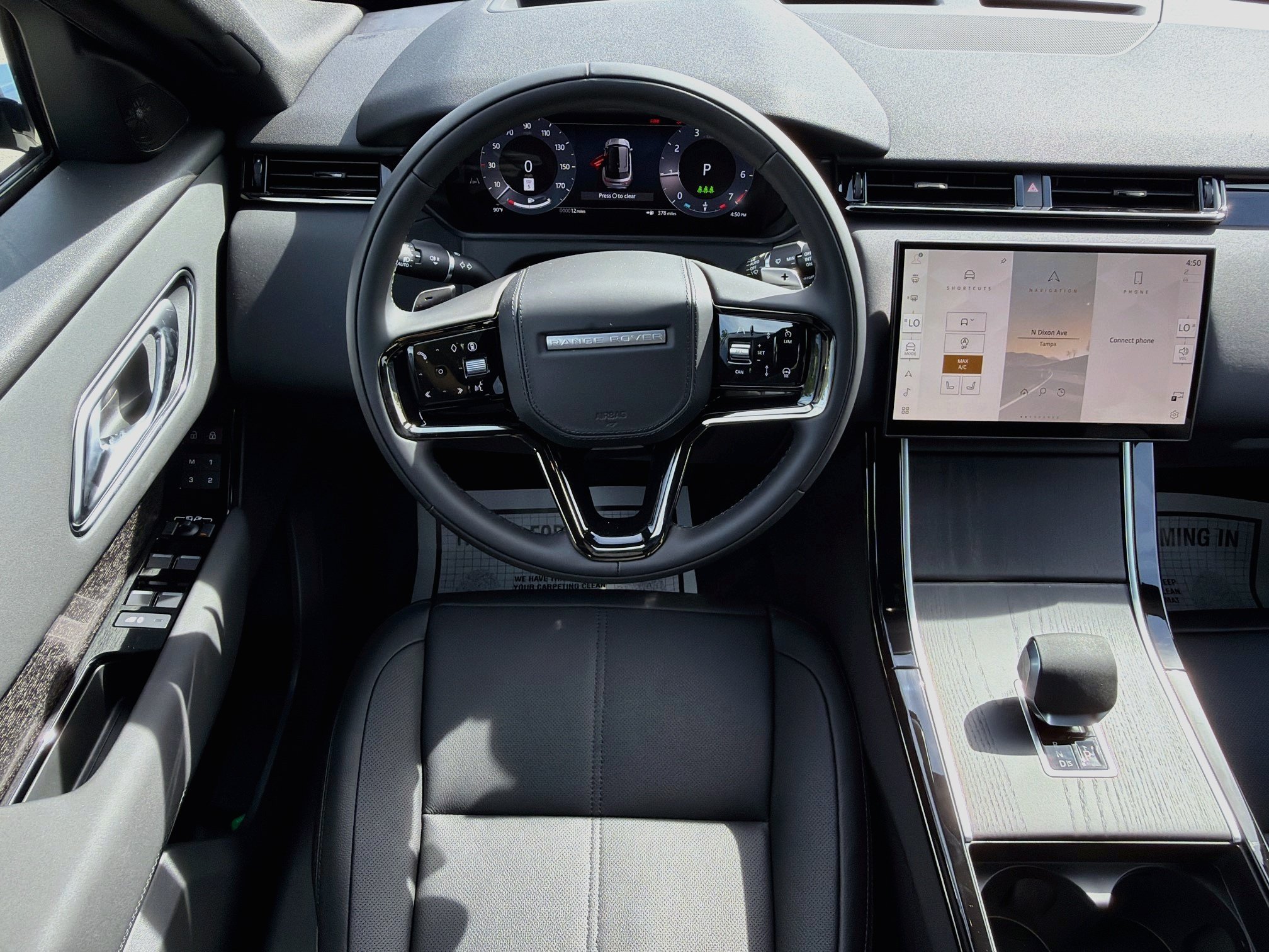 New 2026 Santorini Black Land Rover S image 17