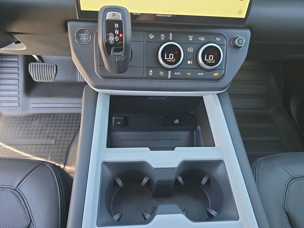 New 2026 Borasco Grey LAND ROVER X-Dynamic SE image 26
