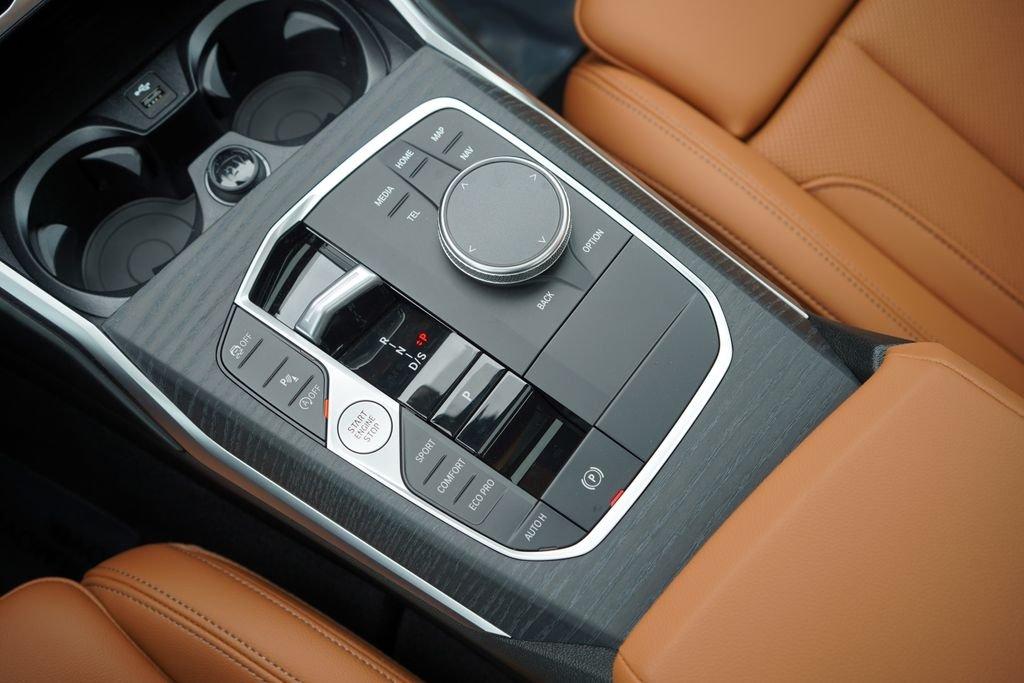 Used 2026 Skyscraper Gray Metallic BMW 330i xDrive image 18