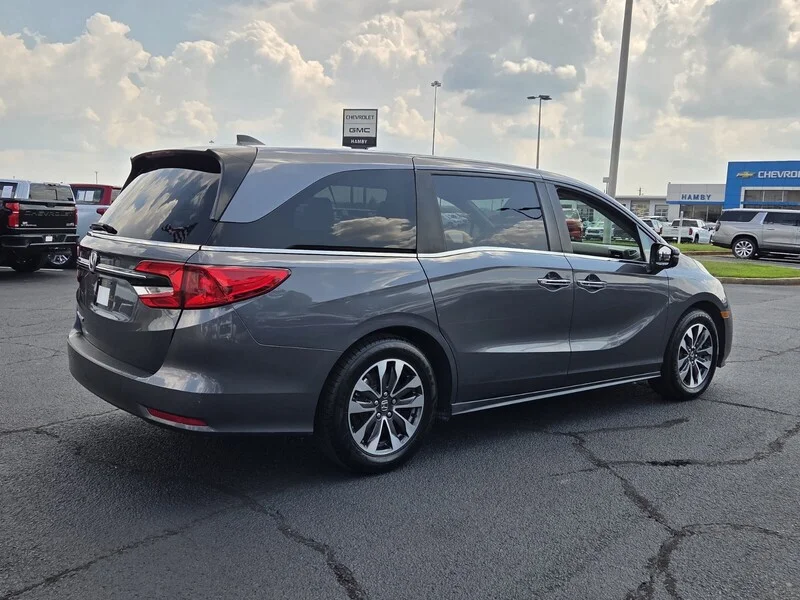 Used 2024 Modern Steel Metallic Honda EX-L image 15