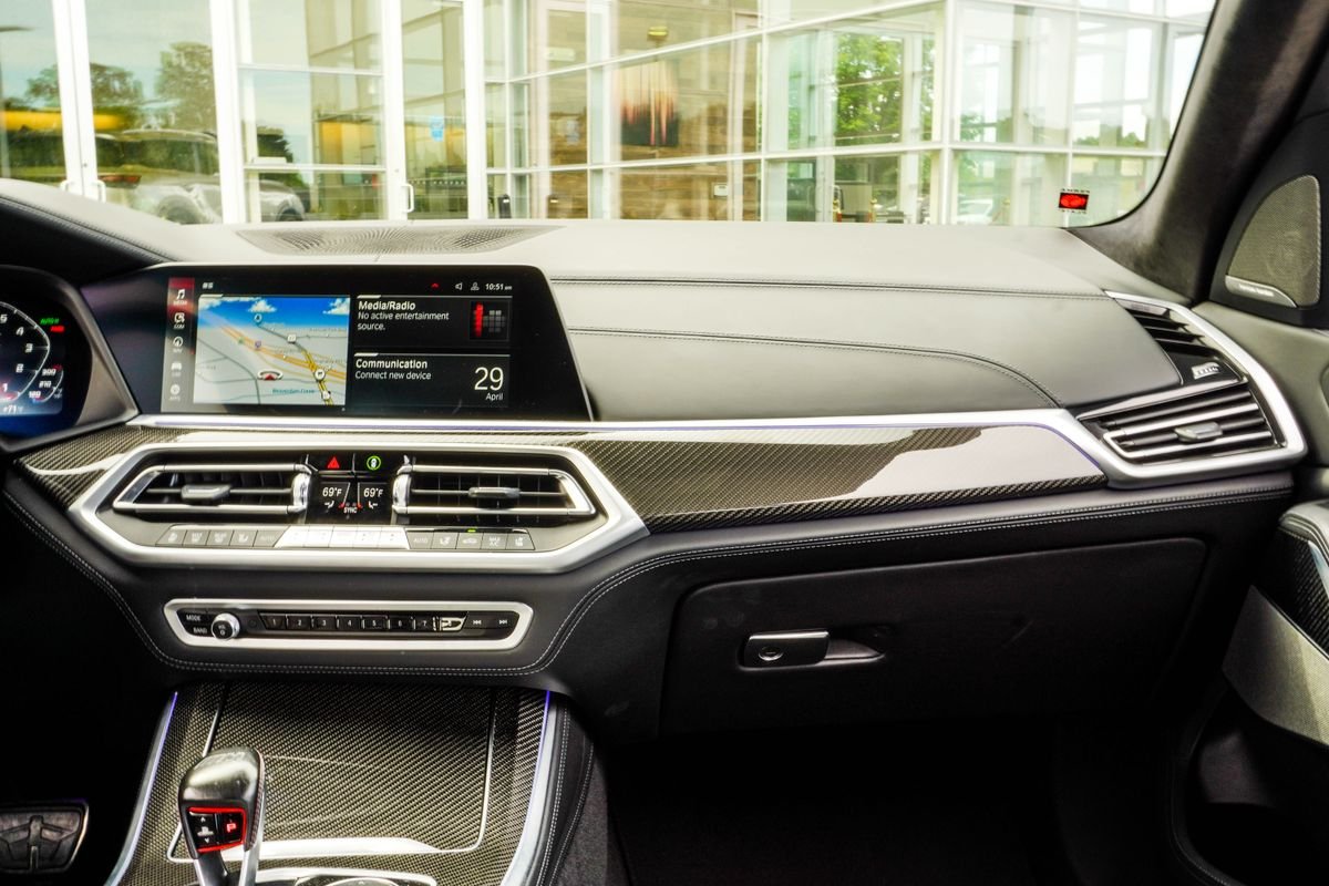 Used 2022 Black BMW Base image 18