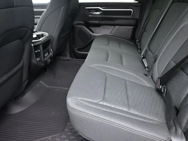 New 2026 Diamond Black Crystal Pearl-Coat Exterior Paint RAM Big Horn/Lone Star image 27