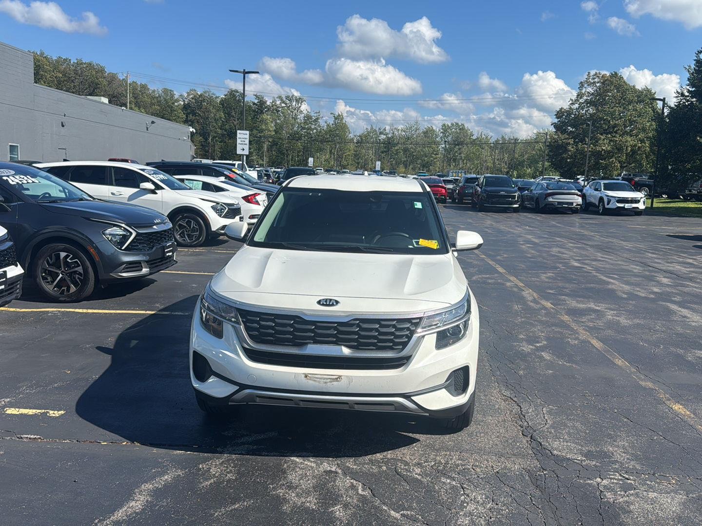 Used 2021 Snow White Pearl Kia LX image 4