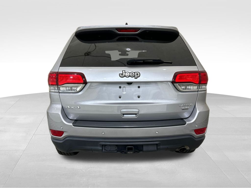 Used 2021 Silver Jeep Laredo X image 4