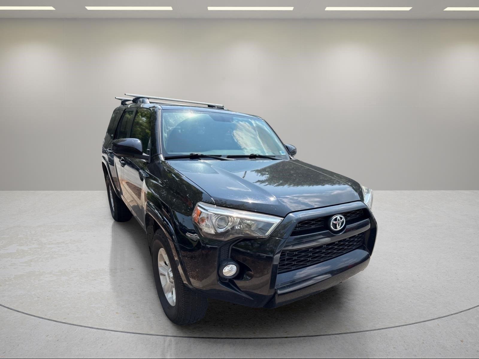 Used 2019 Midnight Black Metallic Toyota SR5 image 22