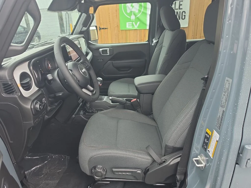 New 2026 Anvil Clearcoat Jeep Sport S image 9