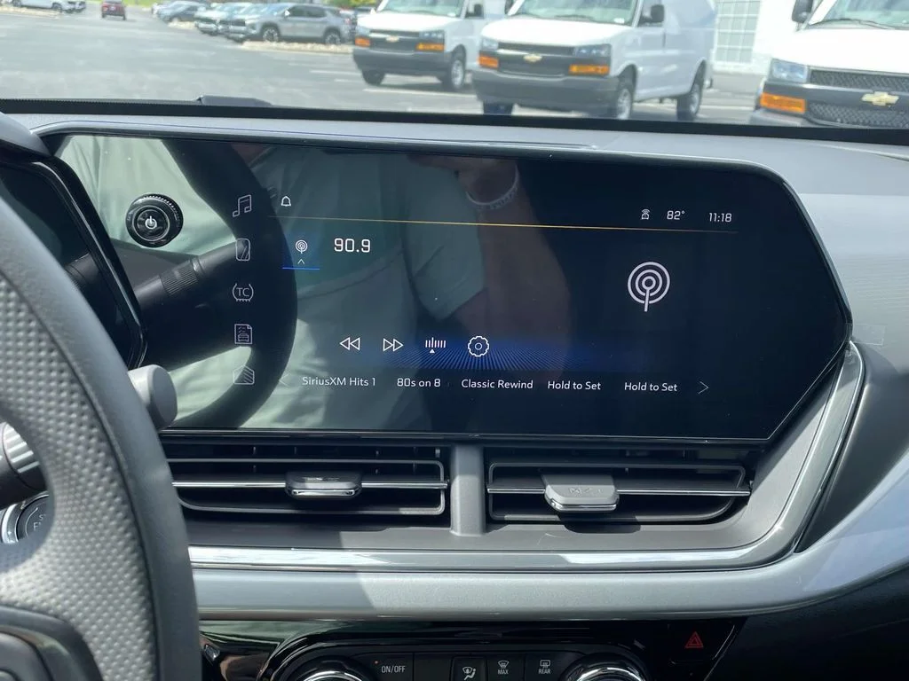 New 2026 Mosaic Black Metallic Chevrolet LT image 23