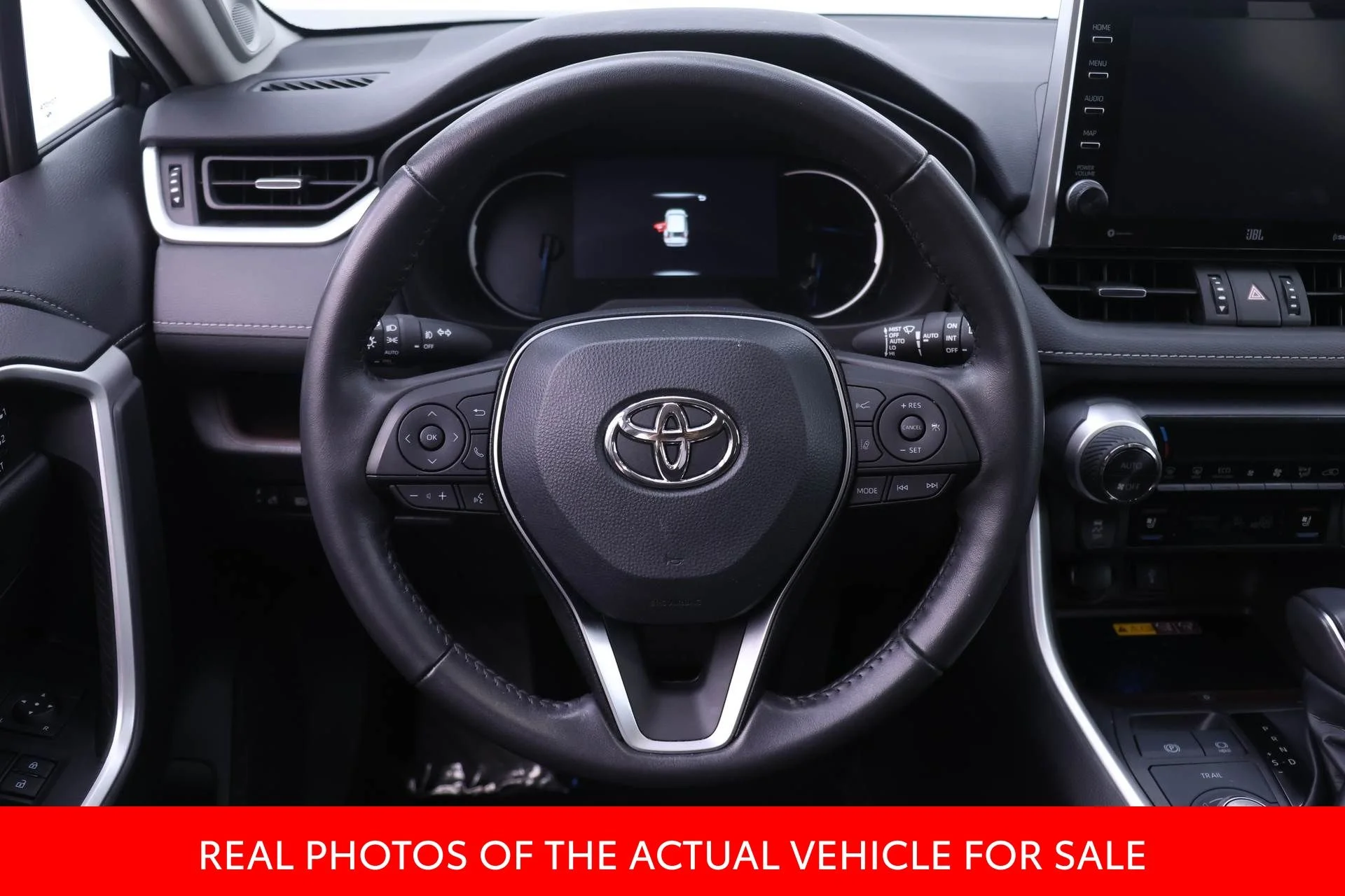 Used 2022  Toyota Limited image 13