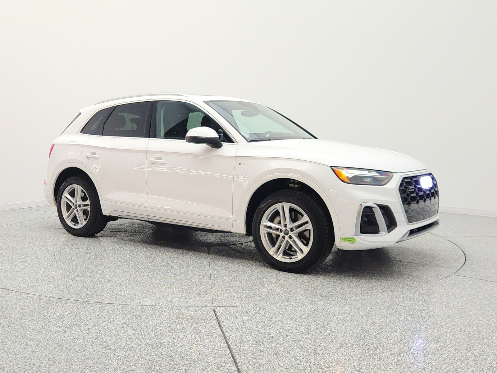 Used 2023 Ibis White Audi S line Premium Plus 55 TFSI e quattro image 3