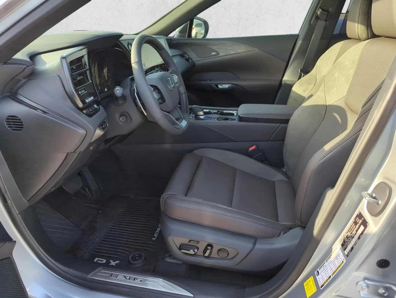 Used 2026 Iridium Lexus RX 350 Luxury image 12