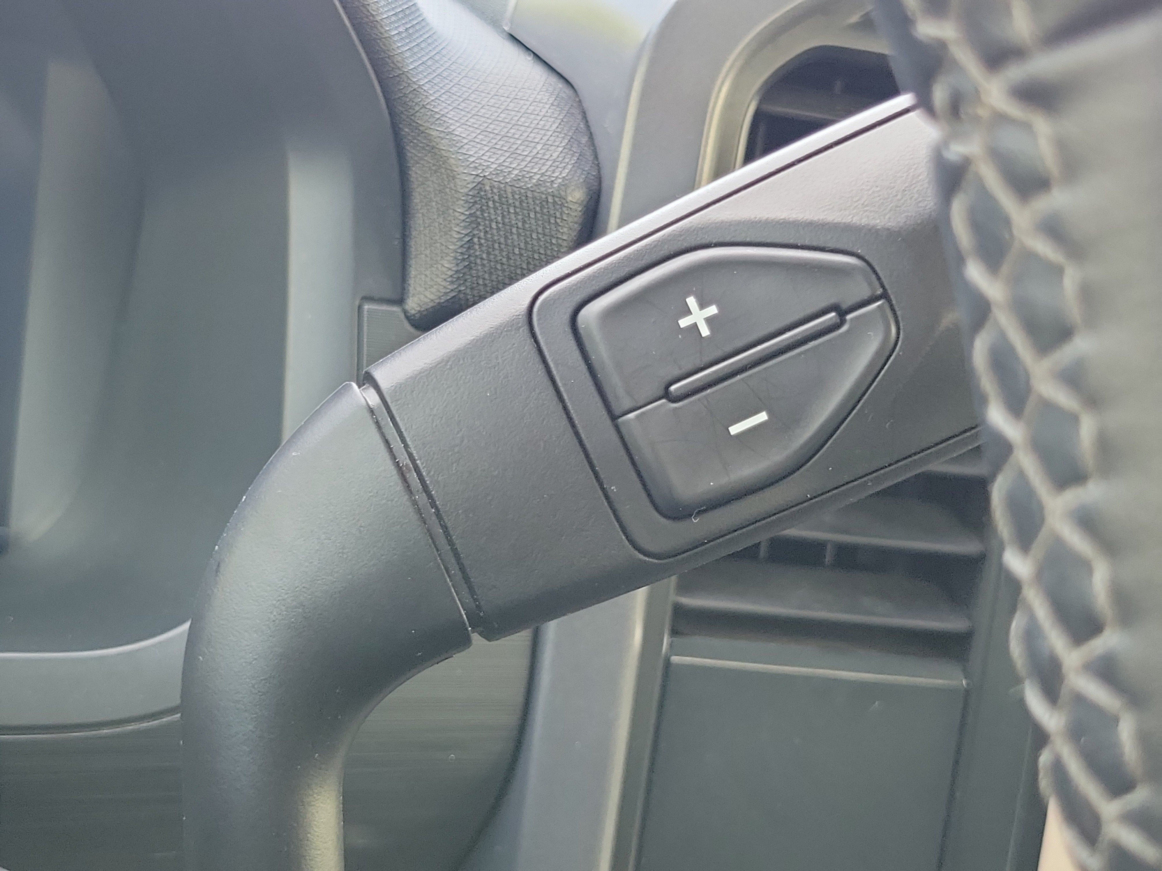 Used 2025 Agate Black Metallic Ford XLT image 26
