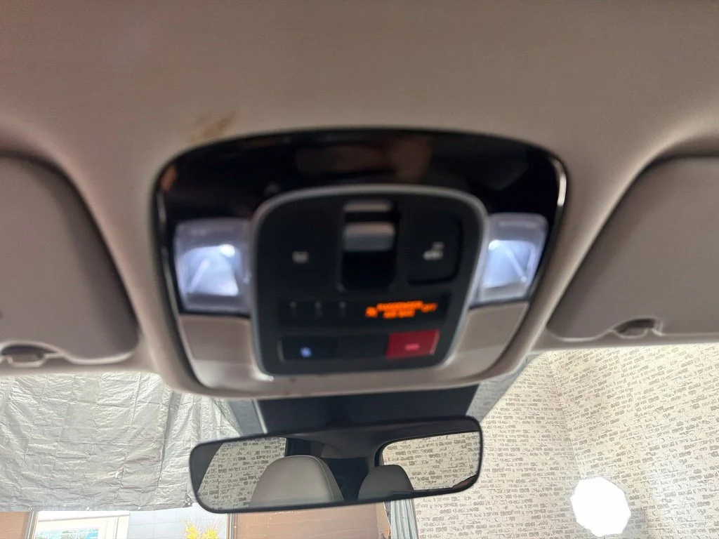 Used 2024 Shimmering Silver Hyundai SEL Convenience image 33