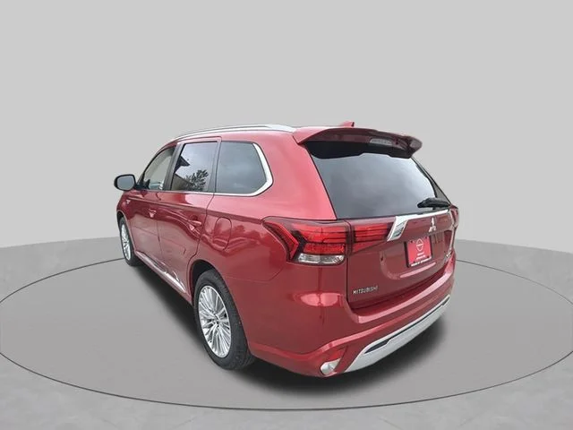 Used 2019 Red Mitsubishi SEL image 5