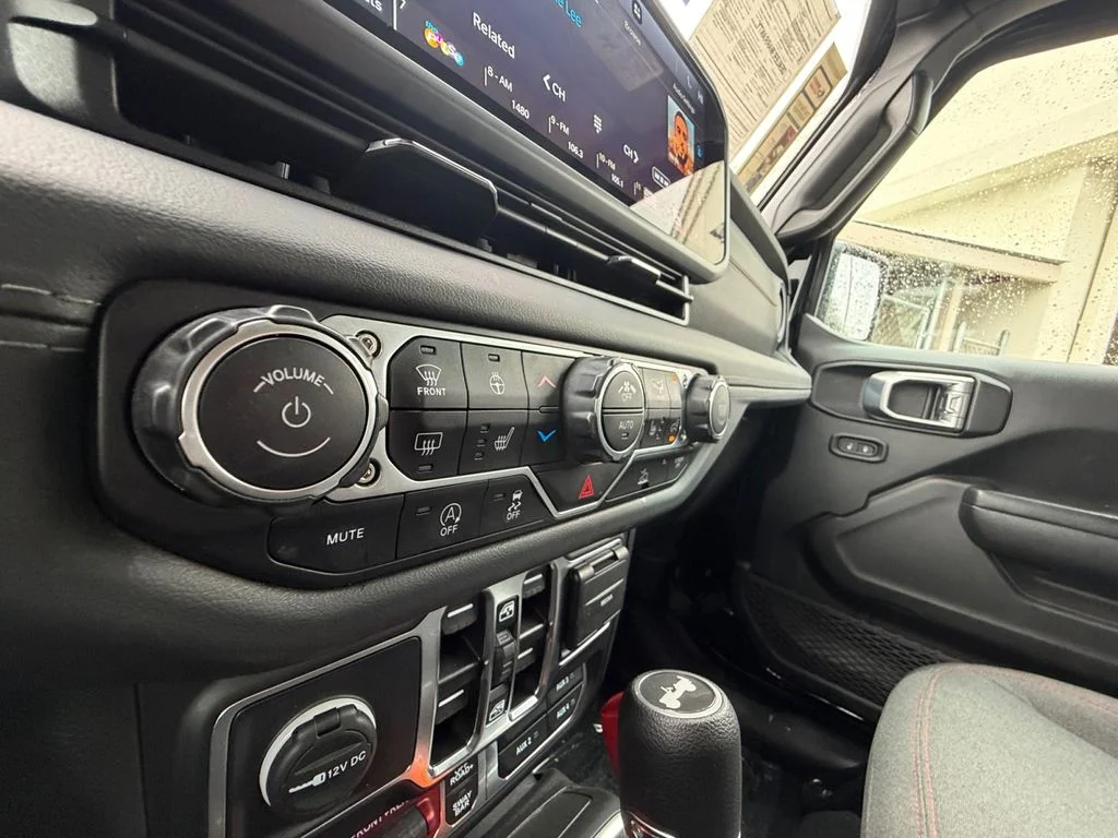 Used 2025 Black Jeep Rubicon image 23