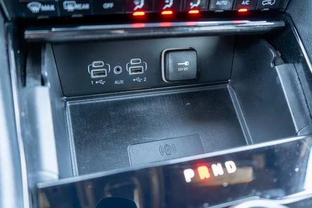 Used 2023 Black Jeep Altitude X image 28