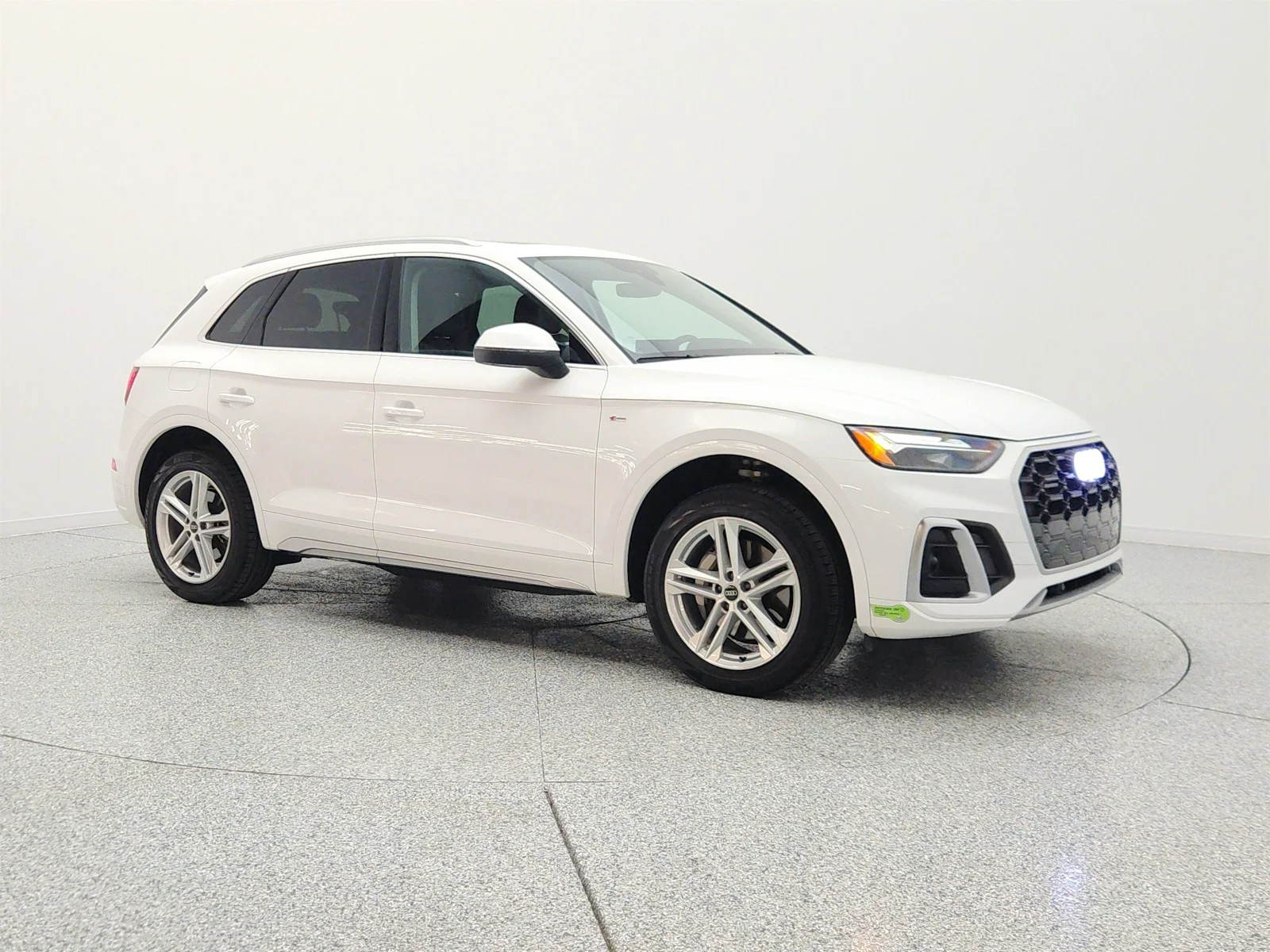 Used 2023 Ibis White Audi S line Premium Plus 55 TFSI e quattro image 3