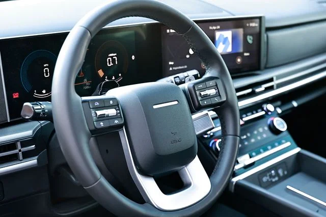 Used 2025 Serenity White Hyundai XRT image 16