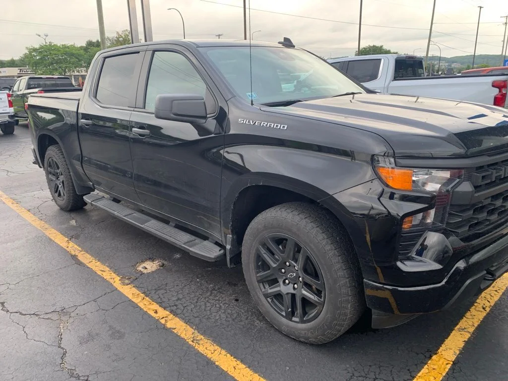 Used 2024 Black Chevrolet Custom image 4