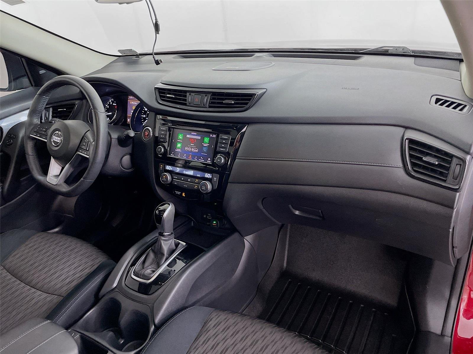 Used 2018 Scarlet Ember Nissan SV image 32
