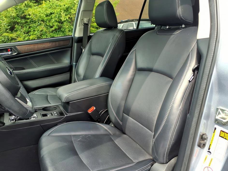 Used 2019 Ice Silver Metallic Subaru Limited image 14