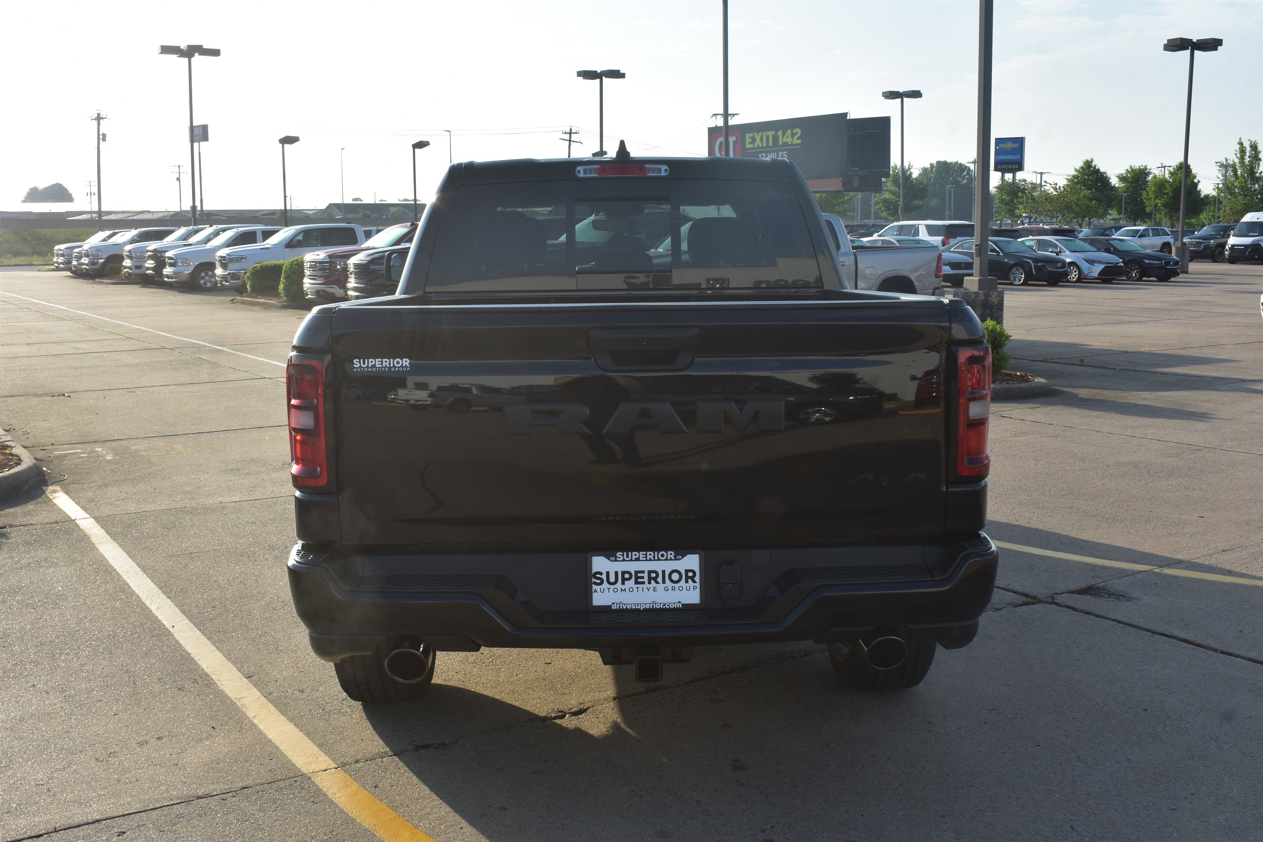 New 2026 Diamond Black Crystal Pearl-Coat Exterior Paint RAM Express image 6