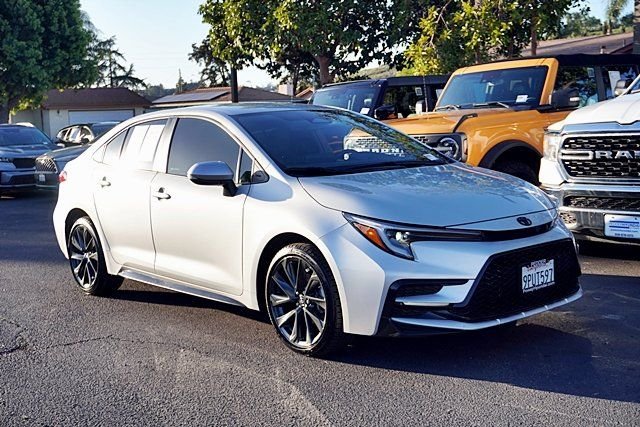 Used 2025 Silver Toyota SE image 4