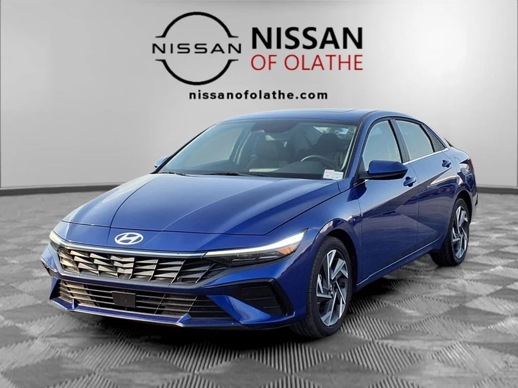 2025 Hyundai Elantra 2.0 SEL Convenience IVT's photo