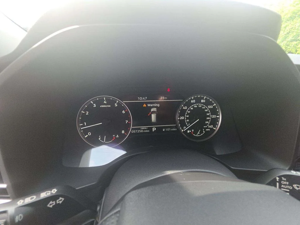 Used 2023 Black Mitsubishi SE image 4
