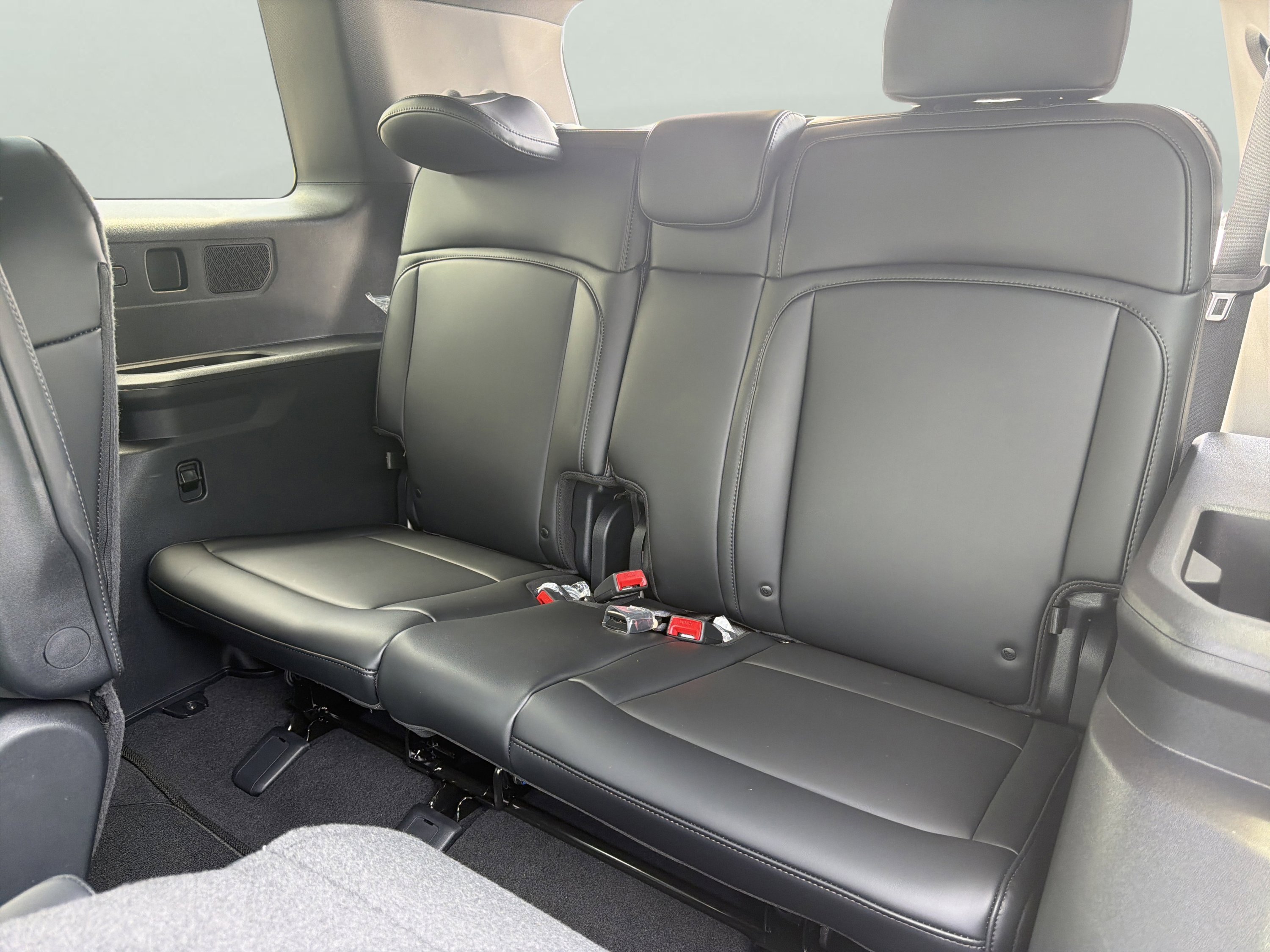 New 2027 Wolf Gray Kia X-PRO SX image 24