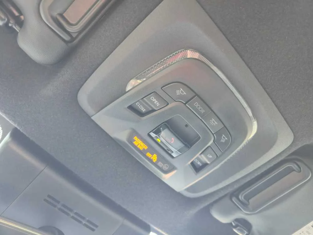 Used 2025 Sonic Silver Toyota Hybrid SE image 15
