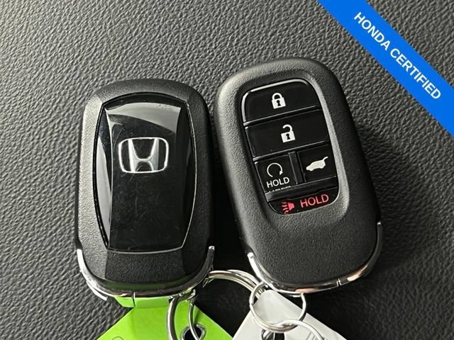 Used 2026 Platinum White Pearl Honda AWD EX image 99