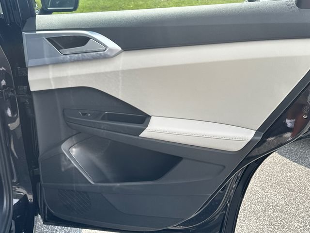 New 2026 Black Volkswagen 1.5T SE image 16