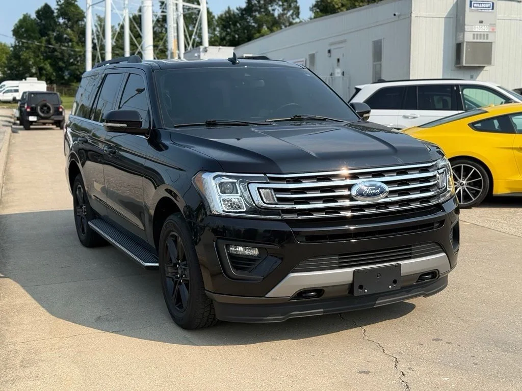 Used 2021 Black Ford XLT image 4