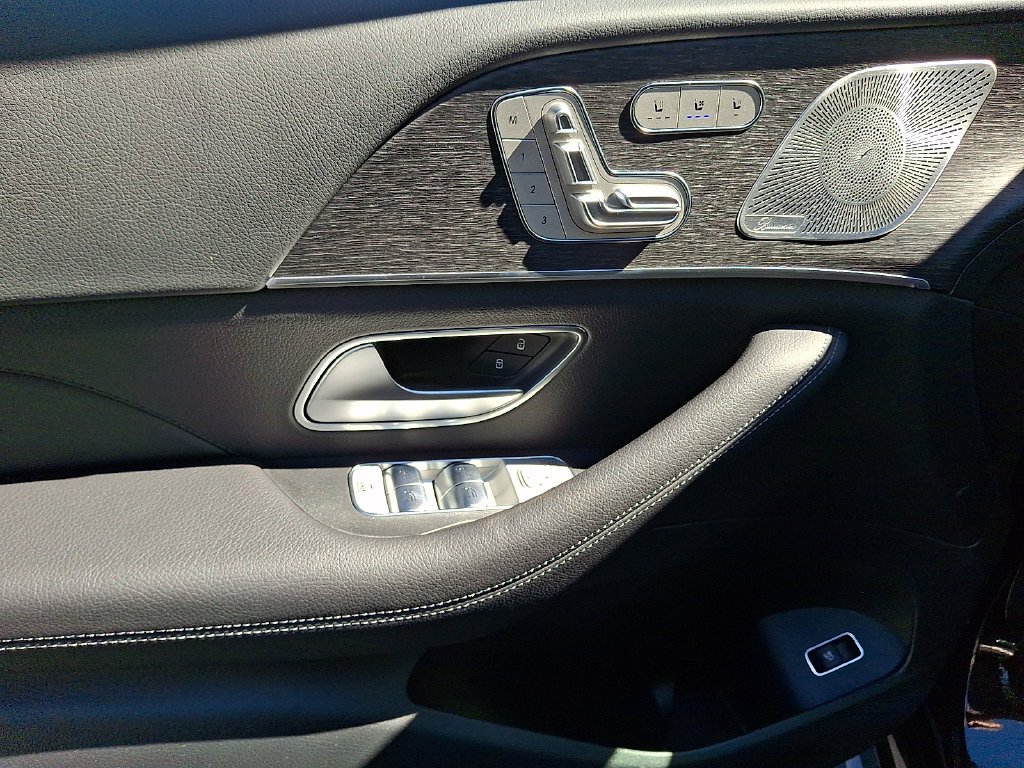 New 2027 Obsidian Black Metallic Mercedes-Benz GLE 450 image 12