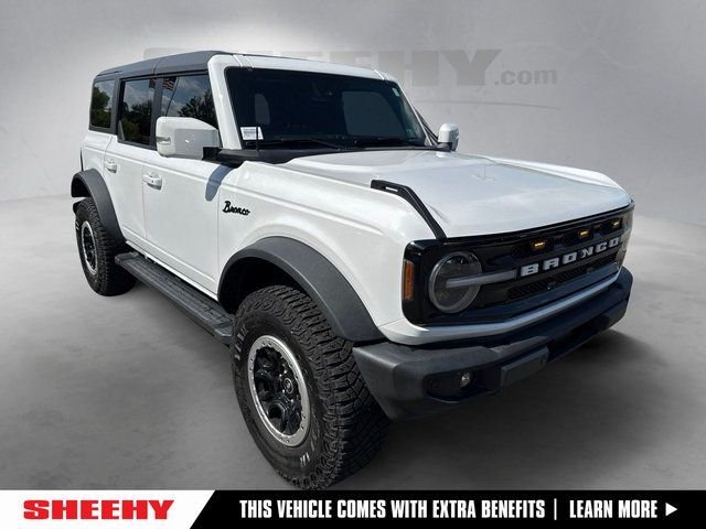 2023 Ford Bronco Outer Banks 4x4's photo