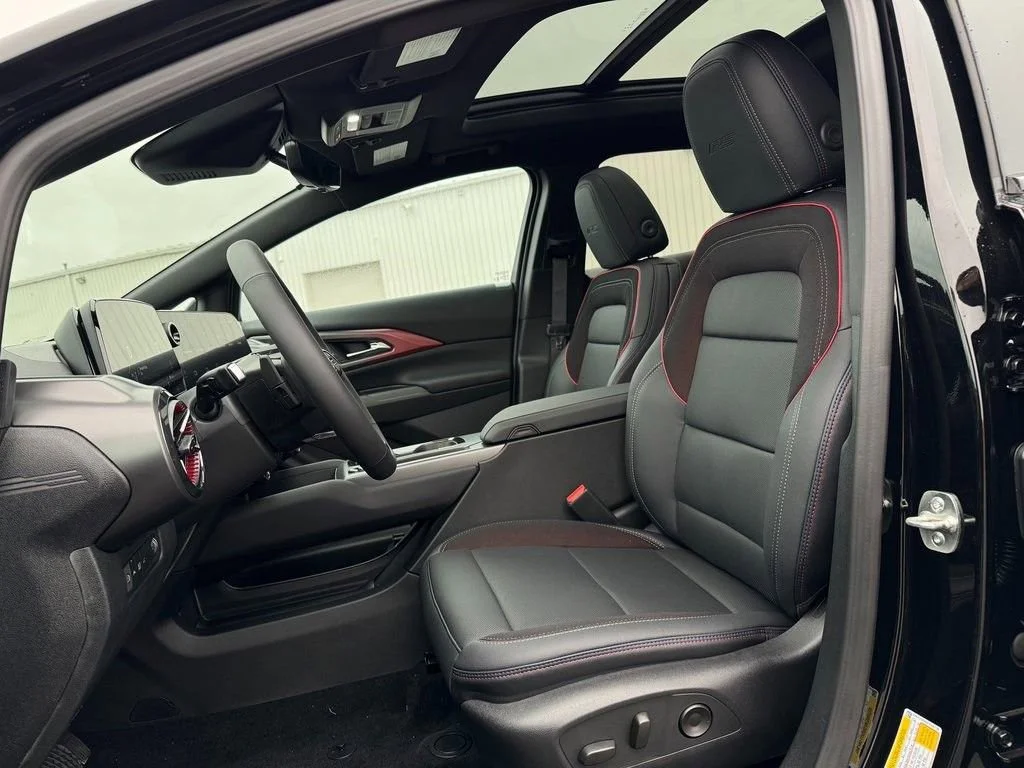 2026 Chevrolet Equinox EV RS - Photo 9