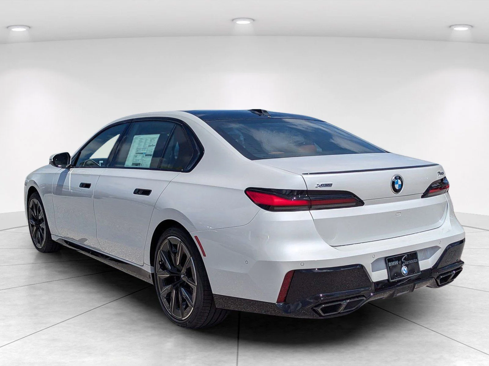 New 2026 Mineral White Metallic BMW 760i xDrive image 5