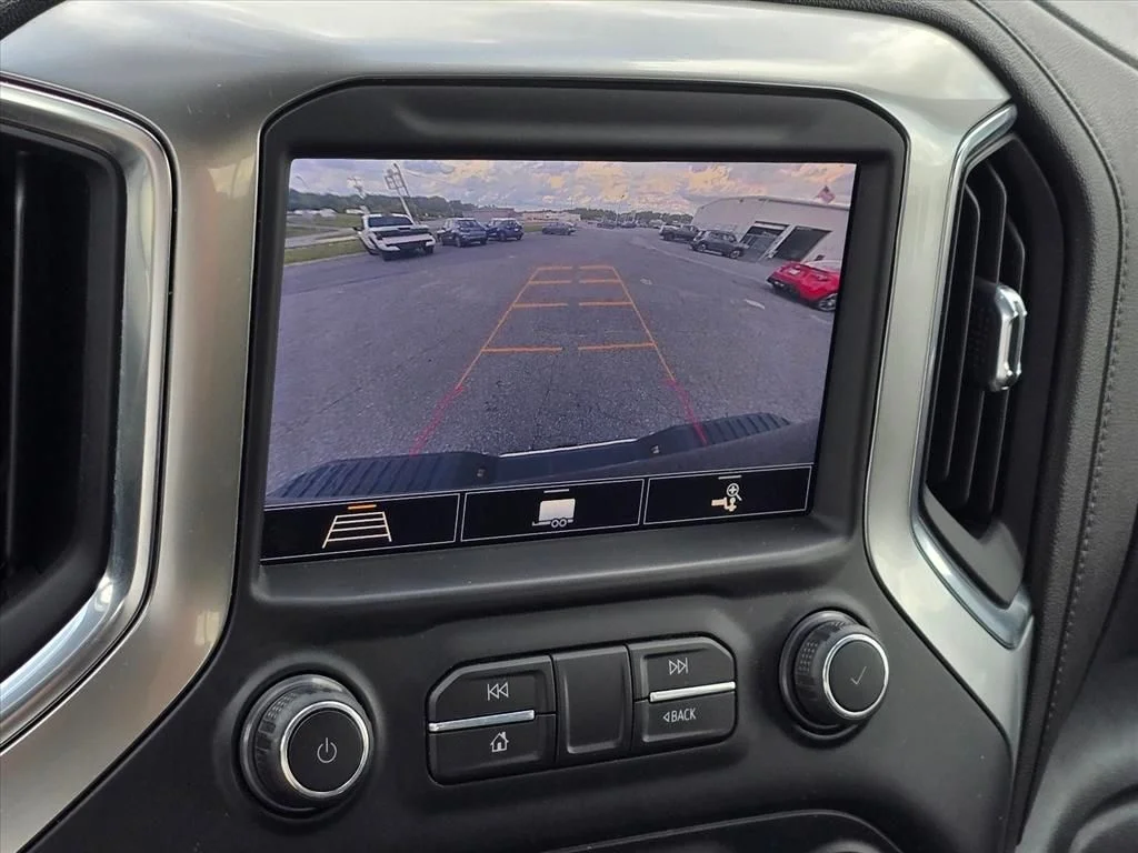 Used 2020 Black Chevrolet LT image 5