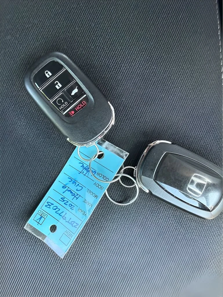 Used 2025  Honda Sport image 30