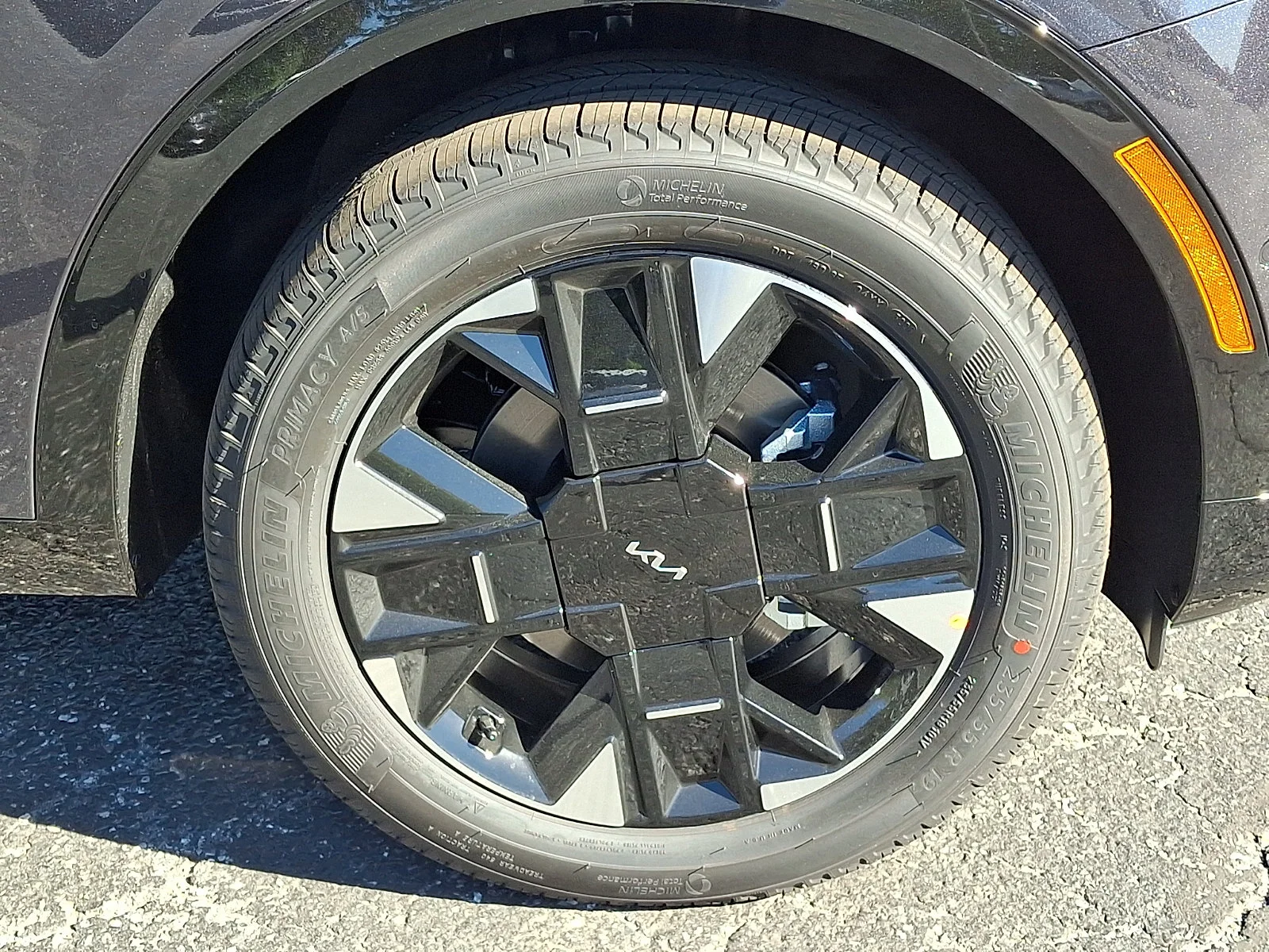 New 2027 Gray Kia SX-Prestige image 10