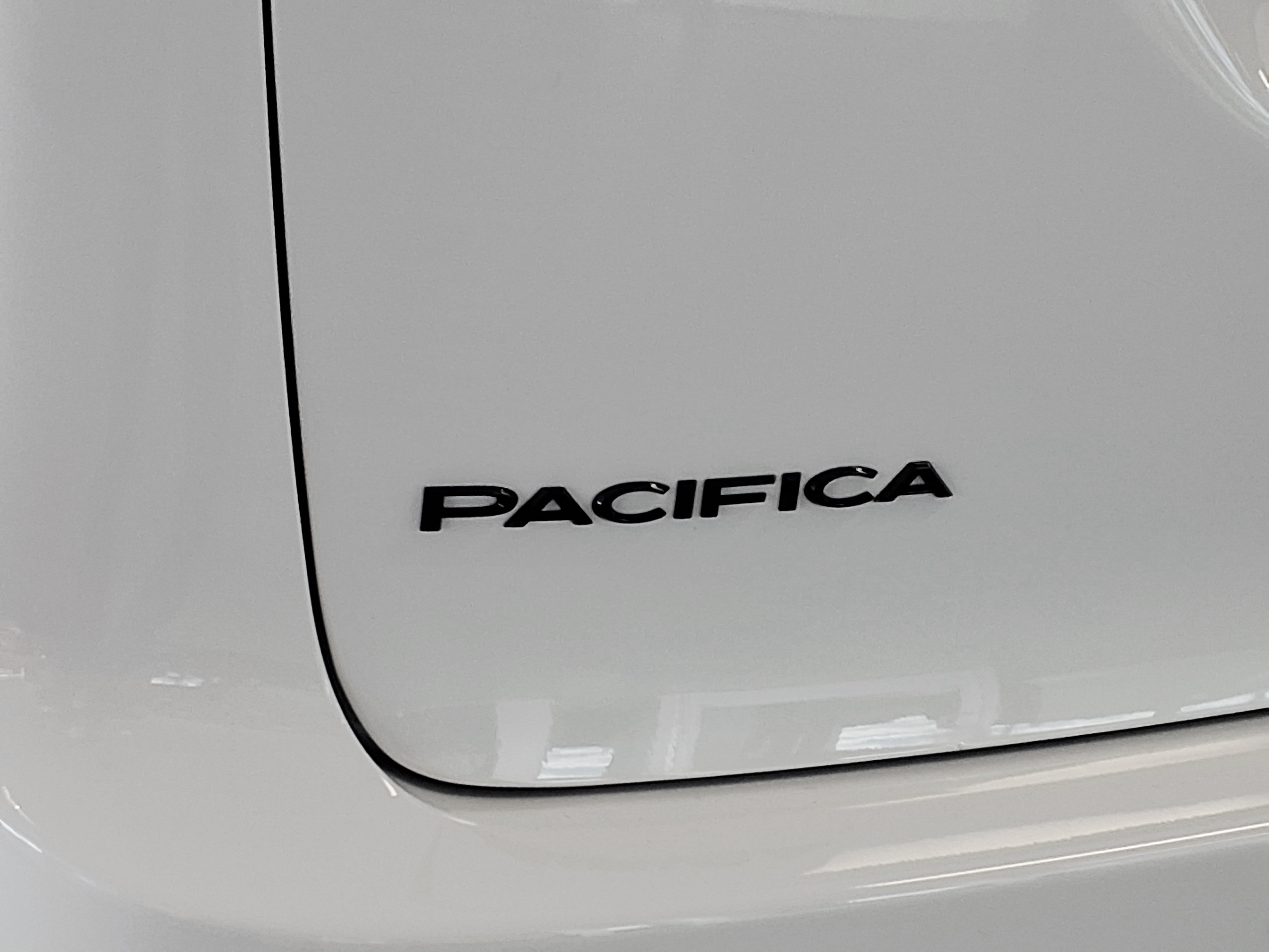 2026 Chrysler Pacifica Select - Photo 32