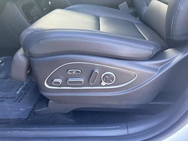 New 2026 Creamy White Pearl Hyundai Calligraphy image 13