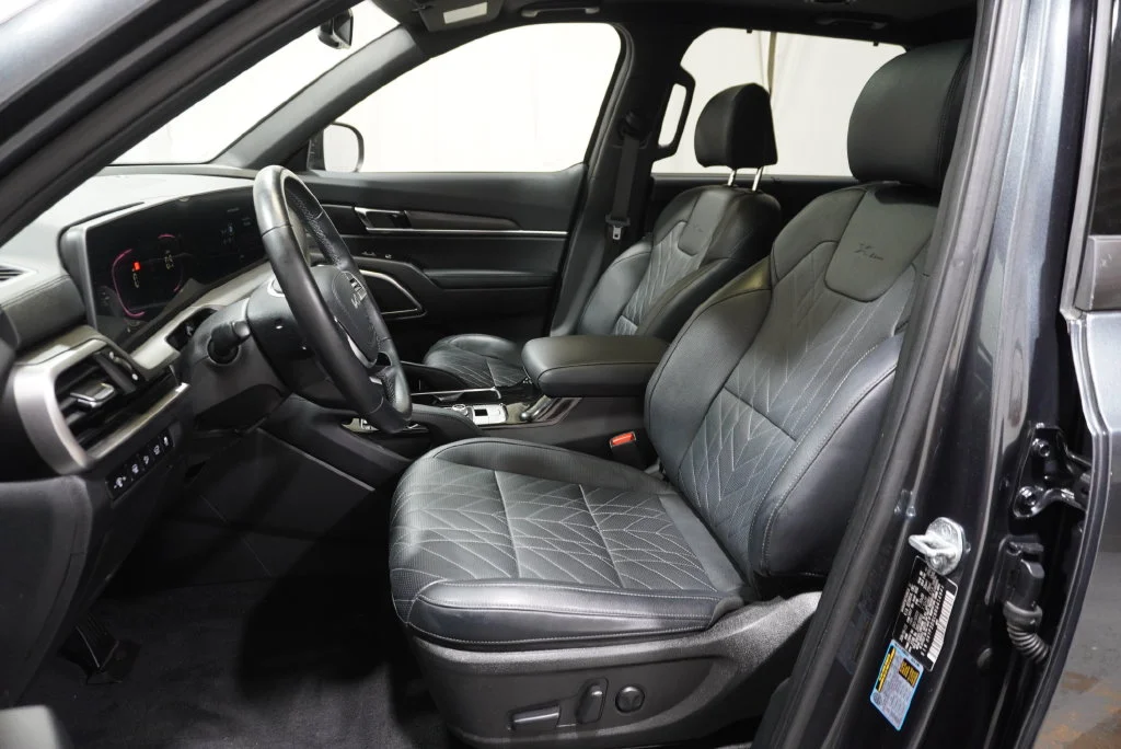 Used 2024 Gray Kia EX X-Line image 25