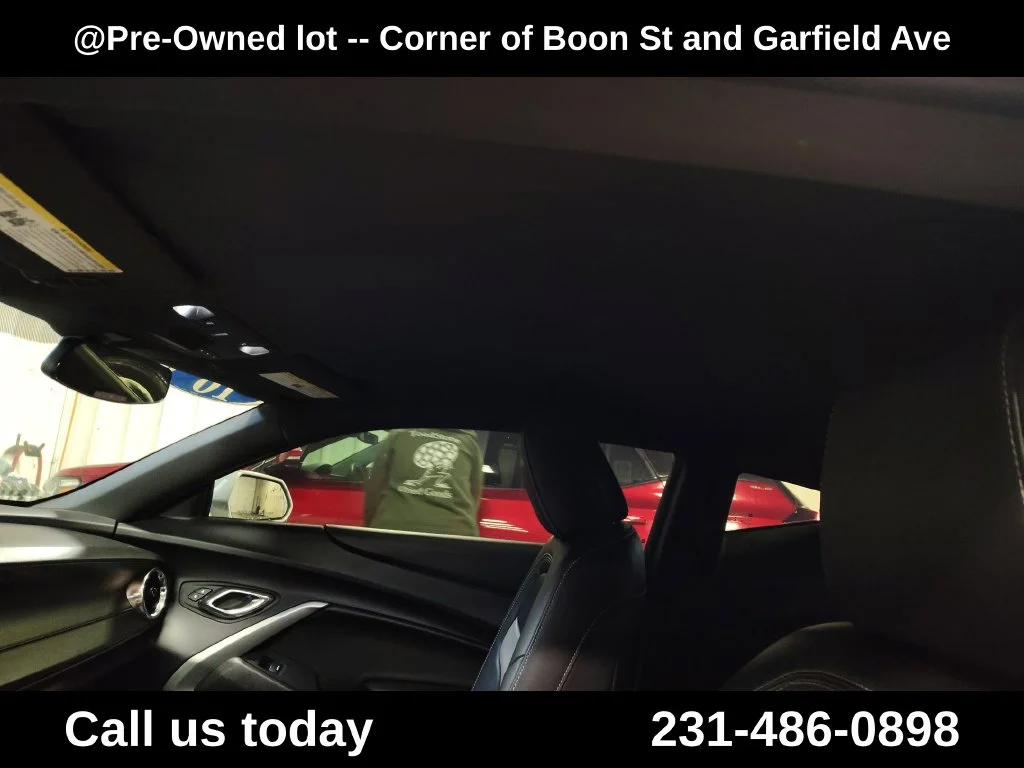 Used 2016  Chevrolet 2LT image 13