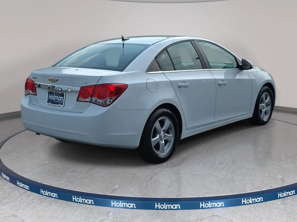 Used 2014 Summit White Chevrolet 1LT image 6