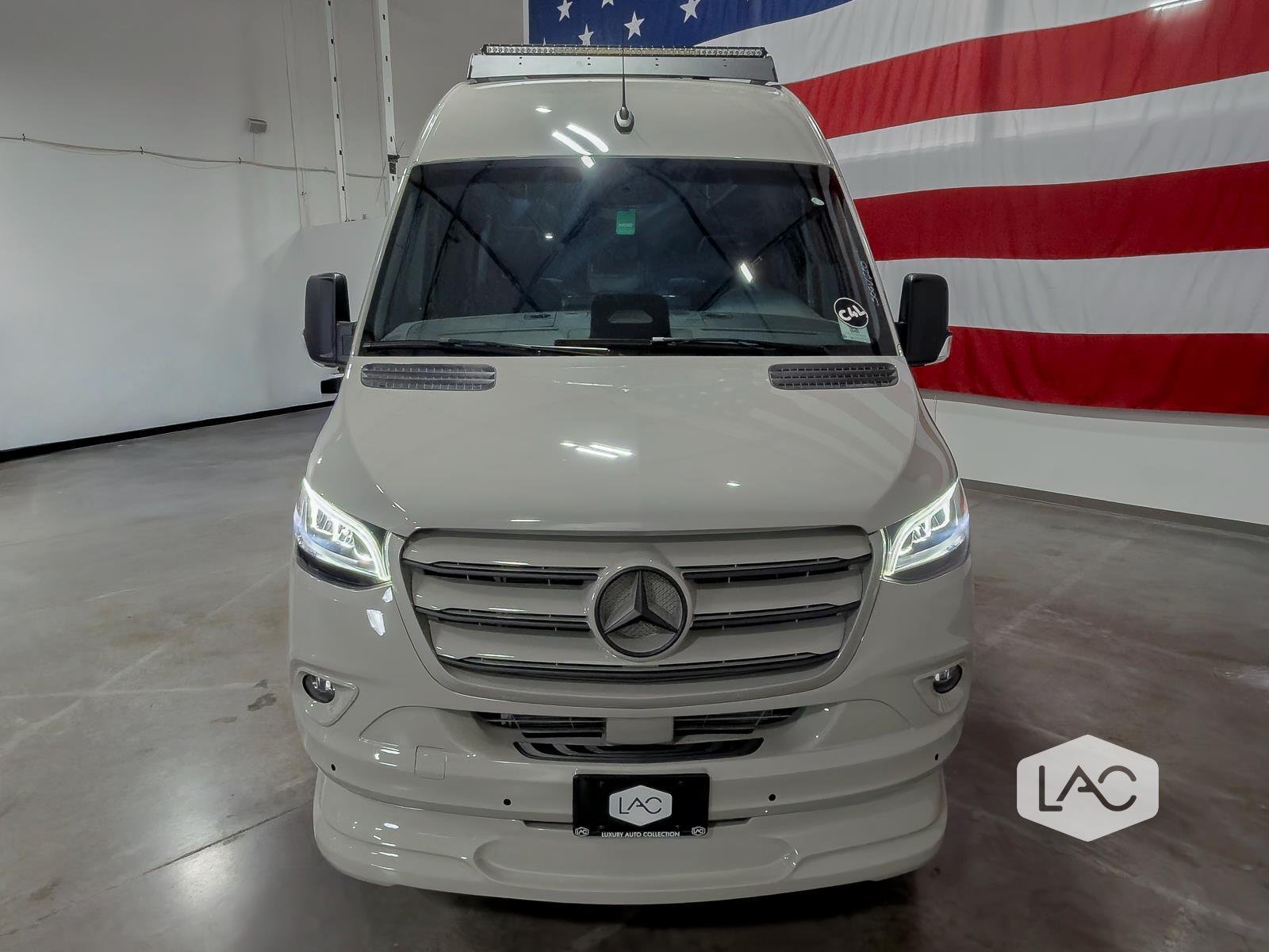 New 2026 Stone Gray OGV Luxury Coach AWD*ADV PKG w/ 540ah ADV-3.1 Acc PKG image 40