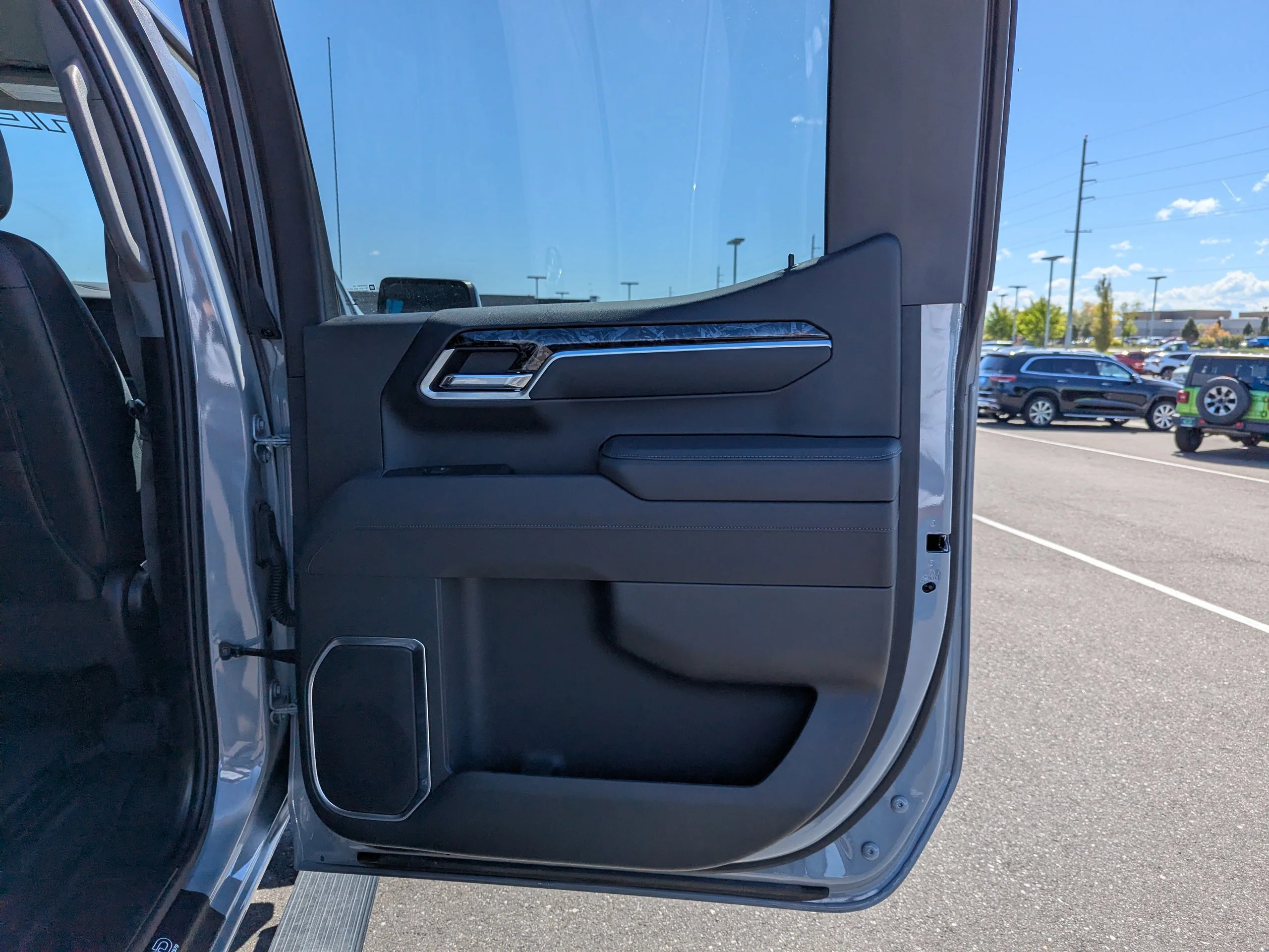 2025 Chevrolet Silverado 1500 RST - Photo 40