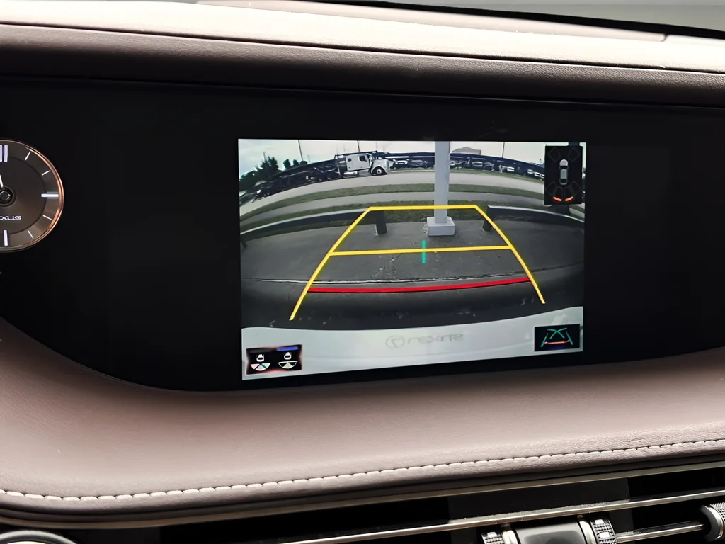 2020 Lexus LS Base - Photo 8