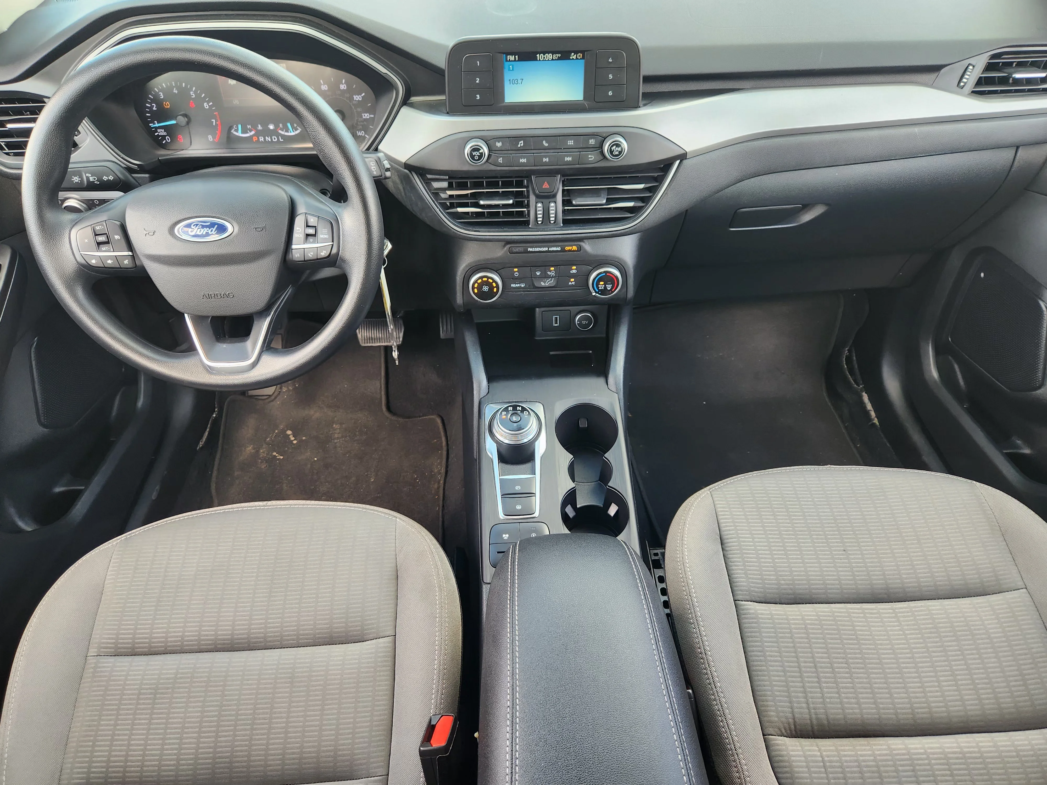 Used 2020  Ford S image 24