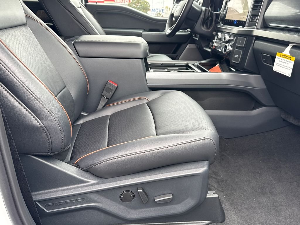 New 2026 Oxford White Ford F-250® Lariat TS MotorSport Valor Package image 13